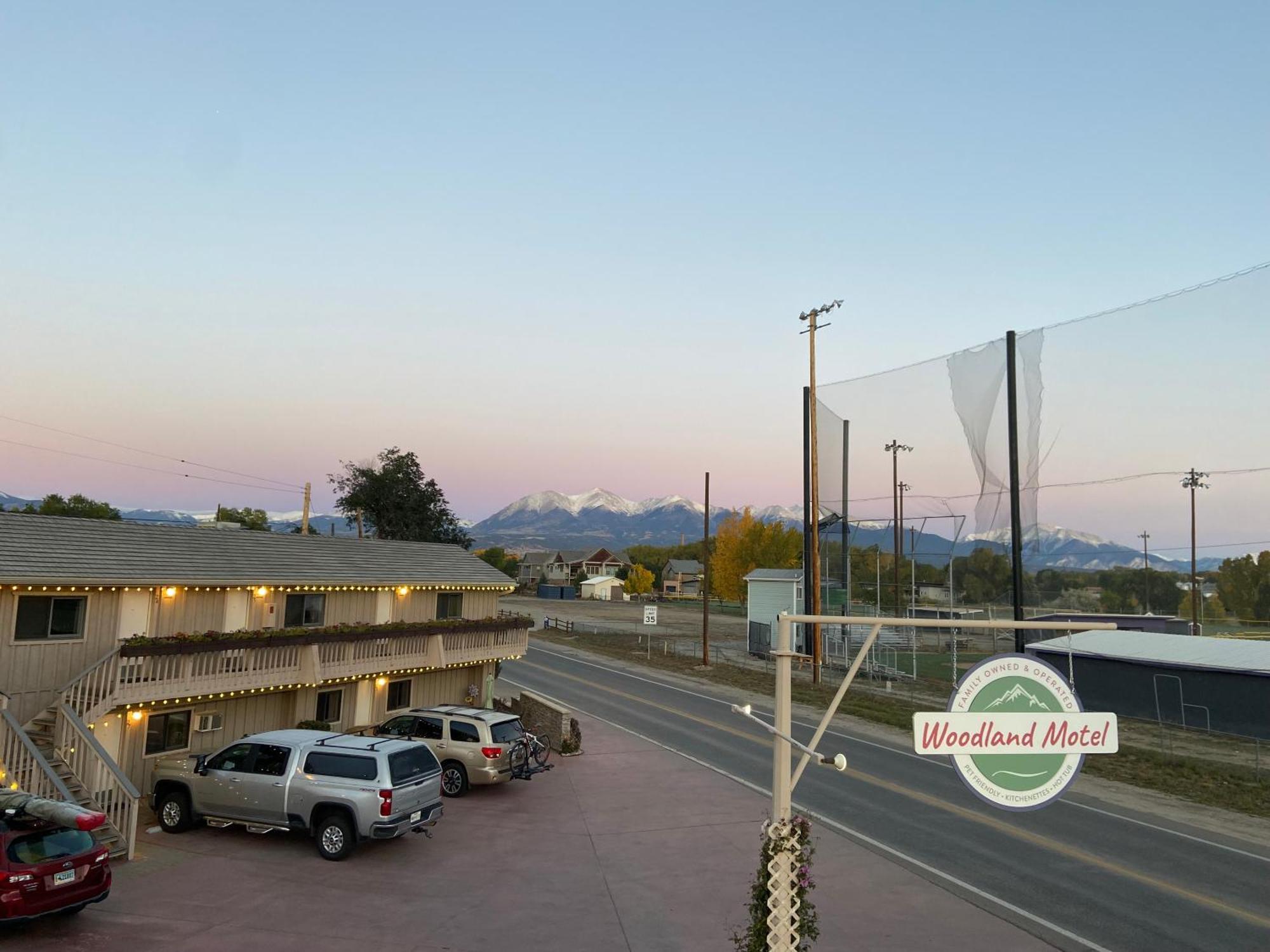 Woodland Motel Salida Exterior photo